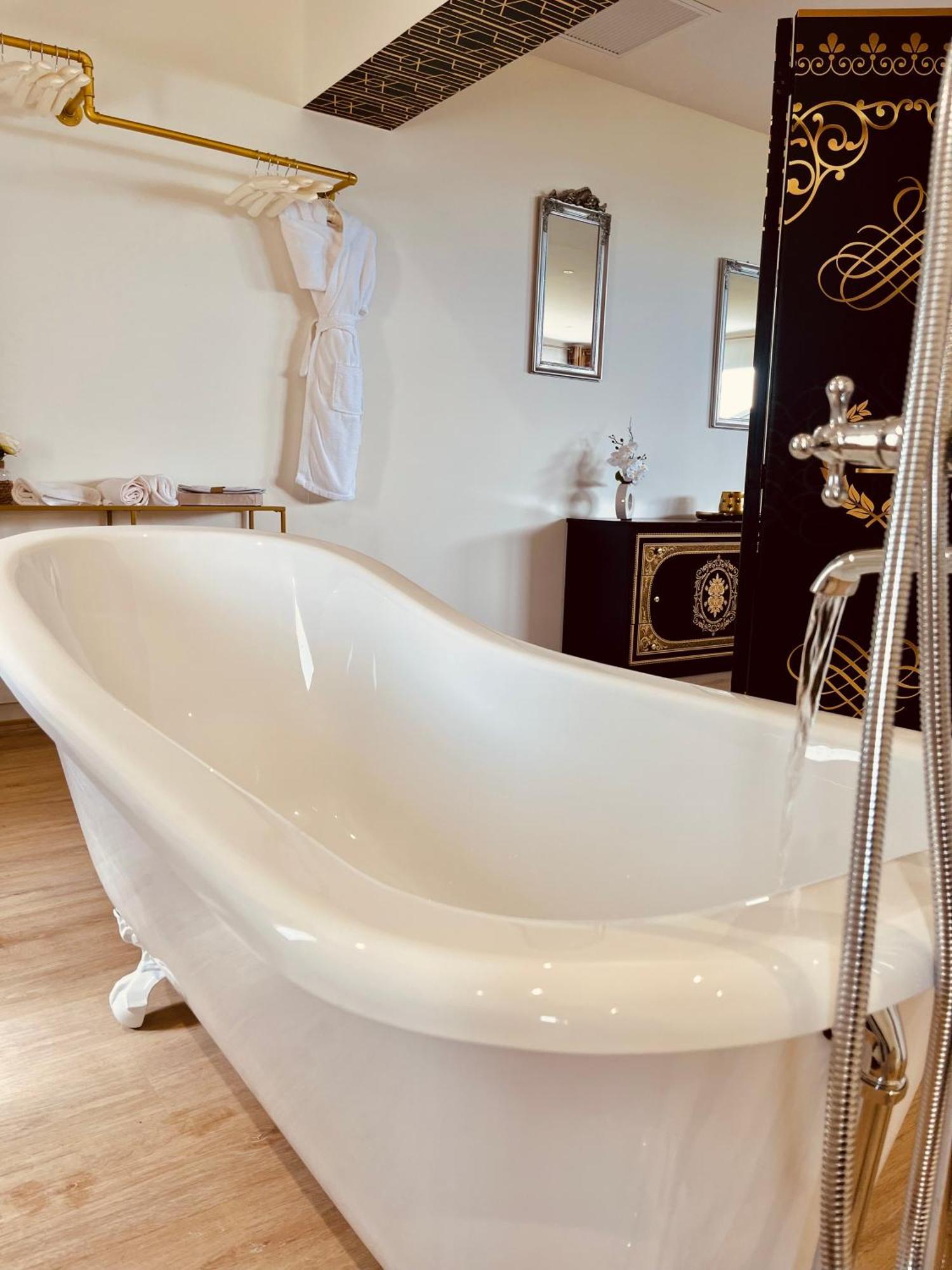 Le Domaine De La Tour Des Vents Bed and Breakfast Bergerac Buitenkant foto